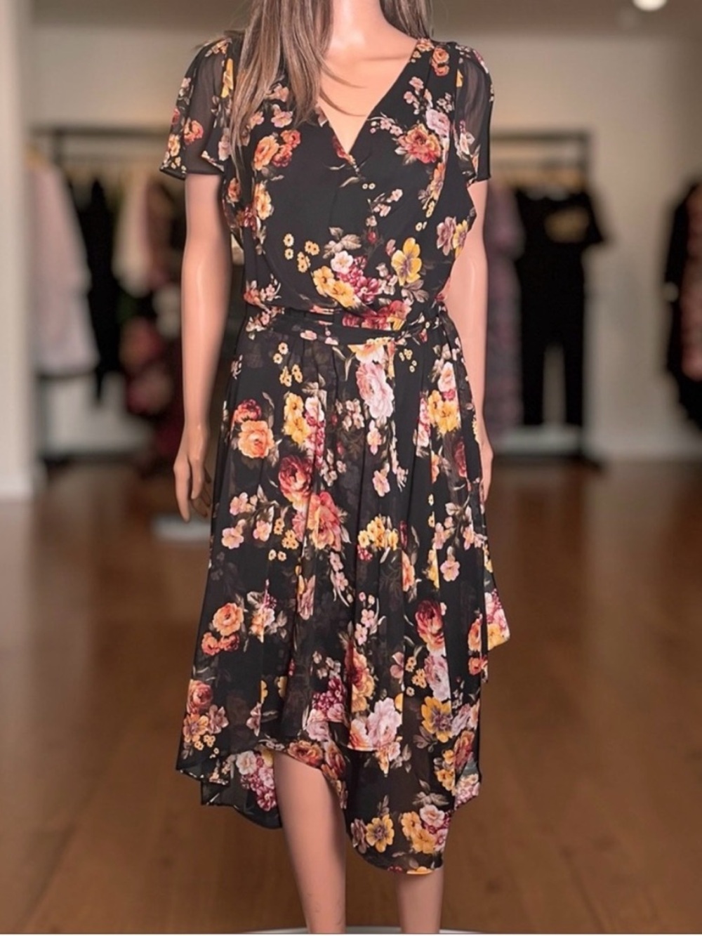 DKNY Black Floral High Low Chiffon Dress Size 16 Flutter Sleeve - Picture 8 of 8